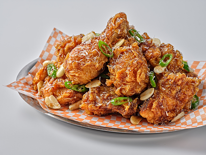 덤브치킨 고추컨셉컷